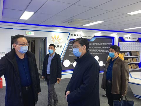 攝圖網_501522357_油田泵（企業商用）.jpg